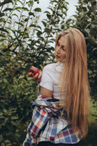 Bride from tallinn svetlana with Blonde hair age 34 photo-20