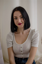 Fille ukrainienne bohdana de kremenchug avec Noirs cheveux, âge 22 photo-17