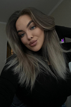 Russian bride online arina from moscow with Blonde hair age 27 photo-10