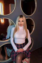 Ukrainian girl diana from kiev with Blonde hair age 23 photo-4