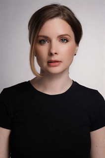 Date ukrainian girl karina from kyiv with Light Brown hair age 42