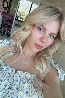 Slavic women liana from kiev with Light Brown hair age 26