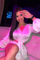 Mujer perfecta albina de astana con pelo Negro y edad 23 photo-6