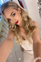 Dating a german woman anastasiya from frankfurt with Blonde hair 26 years old photo-27