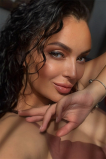 Ukrainian beauty iryna from kyiv with Black hair age 45