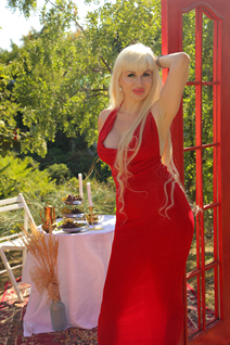 Amazing women from ukraine elena from zaporozhye with Blonde hair age 46