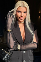 Ukrainian woman for dating viktoriia from kiev with Blonde hair age 51 photo-25