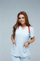 Jolie fille daniela de naples avec Chatain clairs cheveux, âge 24 photo-3