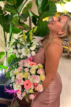 Dating a ukrainian girl hanna from kharkov with Blonde hair age 45 photo-16