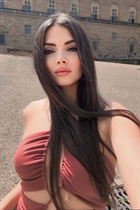 Beautiful woman of ukrainian anna from rivne with Light Brown hair age 32 photo-3