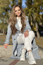 Dating a ukrainian woman yana from kiev with Light Brown hair age 37 photo-24