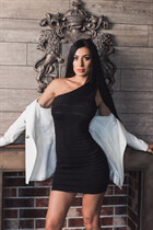 Beautiful single ukrainian woman karina from melitopol with Black hair age 37 photo-1