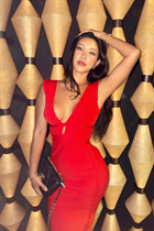 Jolie fille choi de bali avec Noirs cheveux, âge 37 photo-1