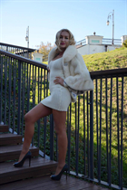 Beautiful woman of Ukraine julia from madrid with Blonde hair age 51 photo-24