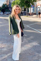 Ukrainian lady viktoria from kiev with Blonde hair age 39 photo-10