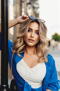 Ukrainian single woman yana from kiev with Blonde hair age 33 photo-4