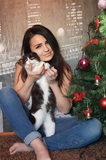 Beautiful woman of Ukraine larisa from lutsk with Black hair age 43