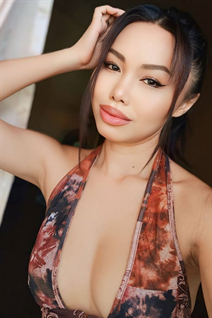 Girl from bangkok matthana with Black hair age 33