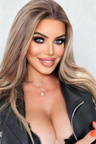 Belle femme ukrainienne svetlana de nikolaev avec Chatain clairs cheveux, âge 30 photo-1