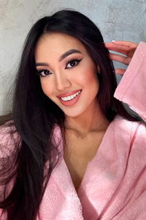 Bride from bishkek umida with Black hair age 23