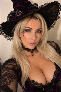 Dating a german girl elena from berlin with Blonde hair 53 years old