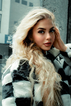 Ukrainian bride paulina from lviv with Blonde hair age 23 photo-32