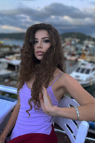Beautiful woman of ukrainian yana from odessa with Light Brown hair age 24 photo-26