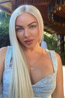 Jolie femme ukrainienne natalia de kiev avec Blond cheveux, âge 40