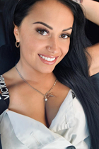 Bride from london julia with Black hair age 39 photo-2