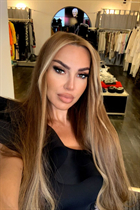 Novia de bratislava darina con pelo Marrón claro y edad 50 photo-2