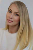 Hermosa mujer de Ucrania ella de kiev con pelo Rubio y edad 46 photo-28