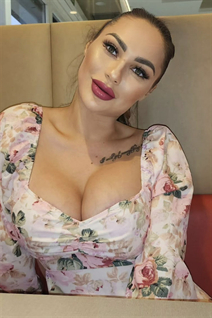 Beautiful woman of Ukraine marianna from zhytomyr with Black hair age 35