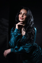 Ukrainian lady natalia from kiev with Black hair age 35 photo-1