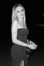 Beautiful wife from Ukraine olesya from poltava with Blonde hair age 18 photo-2