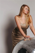 Dama ucraniana viktoriia de khmelnitsky con pelo Rubio y edad 21 photo-40