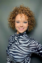 rome mariée elena avec Chatain clairs cheveux, âge 46 photo-10