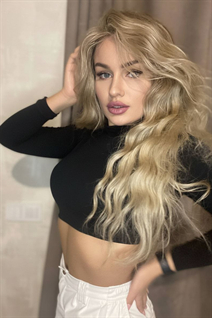 Gorgeous Ukrainian woman elina from kiev with Blonde hair age 31
