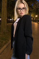 Femme ukrainienne anastasiia de nikolaev avec Chatain clairs cheveux, âge 34 photo-10