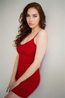 Ukrainian bride elena from kharkov with Light Brown hair age 34