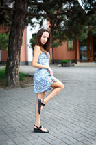 Date ukrainian girl tetiana from zaporozhye with Dark Brown hair age 31 photo-1