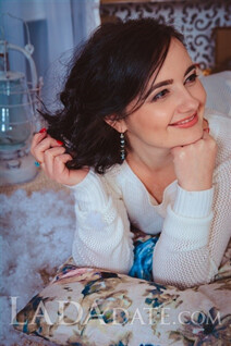 Young Ukrainian girl natalya from kiev with Black hair age 33