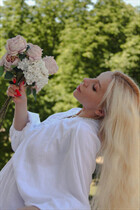 Amazing women from ukraine alyona from odessa with Blonde hair age 33 photo-1