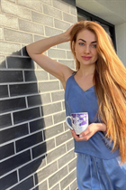 Femme ukrainienne célibataire ella de kiev avec Chatain clairs cheveux, âge 32 photo-10