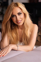 Dating a ukrainian woman svetlana from kiev with Blonde hair age 52 photo-3