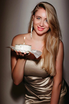 Dama ucraniana viktoriia de khmelnitsky con pelo Rubio y edad 21 photo-42