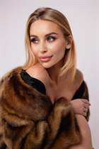 Salir con mujeres ucranianas anastasia de rivne con pelo Marrón claro y edad 29 photo-21