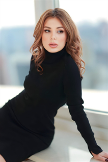 Bride from Ukraine elena from kiev with Light Brown hair age 40
