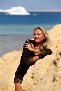 Hermosa chica ucraniana nataliya de kyiv con pelo Rubio y edad 48