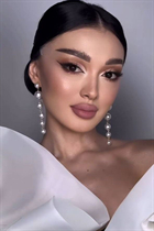 Bride from barcelona saniya with Black hair age 28 photo-24