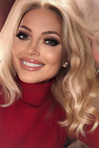 Dama de Ucrania yulia de kiev con pelo Rubio y edad 47 photo-1